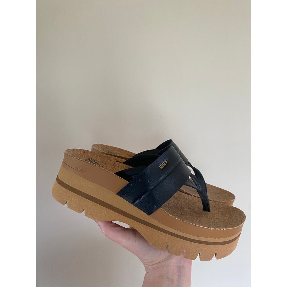 EUC Reef Vista Higher Savanah Lennox Womens Platform Sandal Soft Cushion Black 7